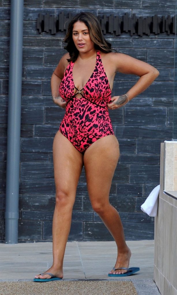 Chubby Brunette Malin Andersson Shows Her Curves in a One-Piece Swimsuit gallery, pic 48