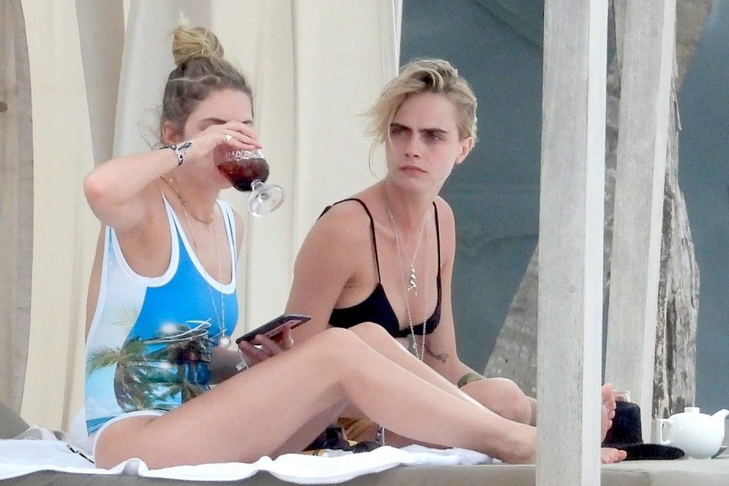 Ashley Benson & Cara Delevingne Looking Sexy in Their Swimwear gallery, pic 40