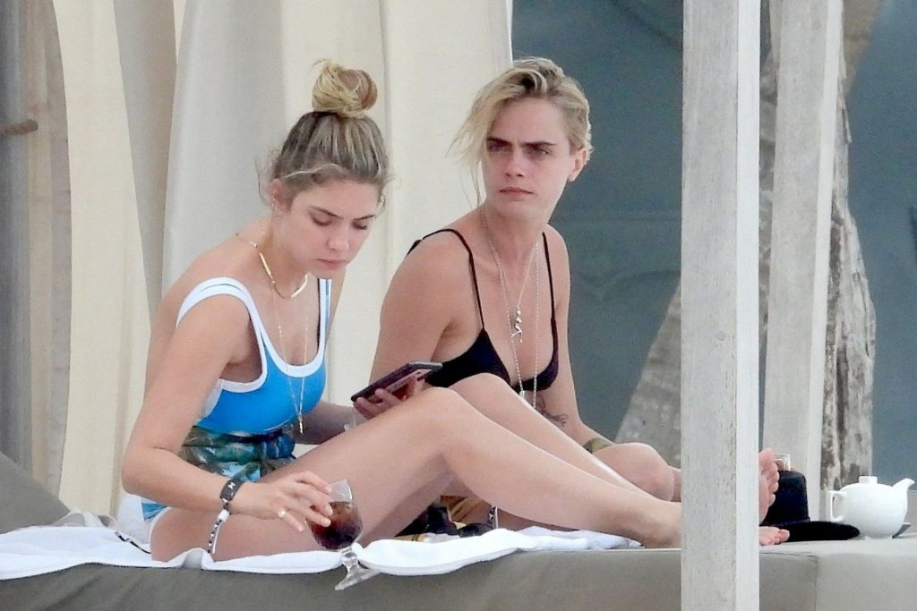 Ashley Benson & Cara Delevingne Looking Sexy in Their Swimwear gallery, pic 42