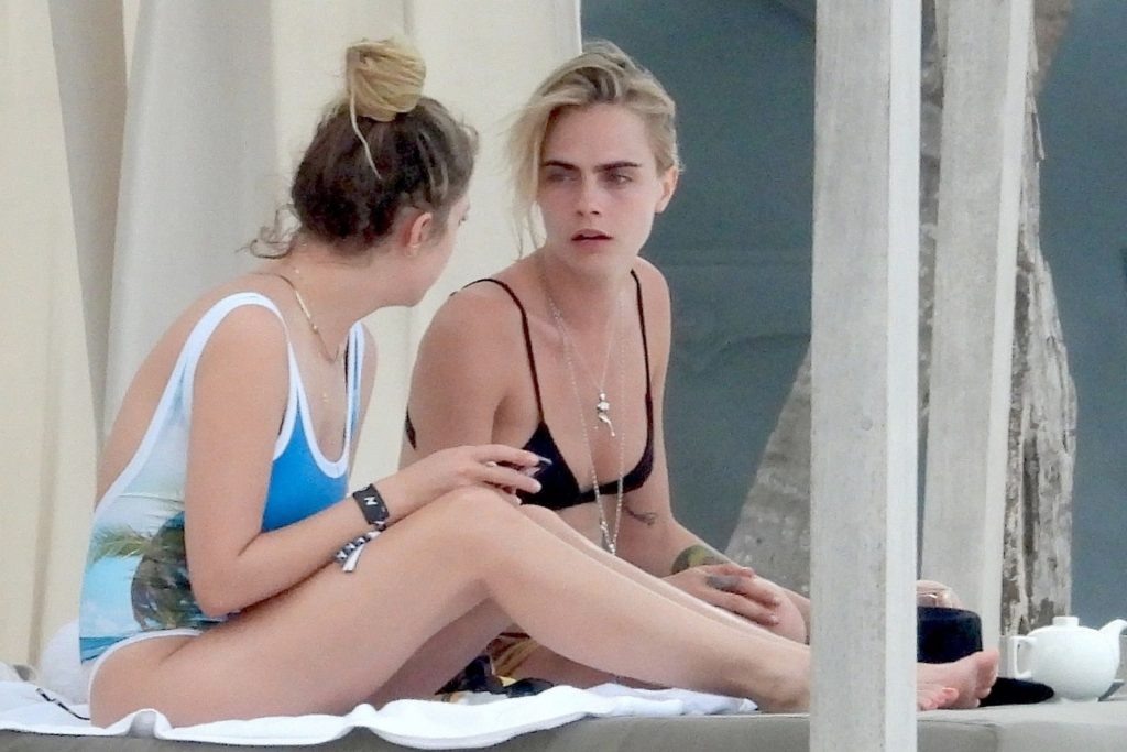 Ashley Benson & Cara Delevingne Looking Sexy in Their Swimwear gallery, pic 44