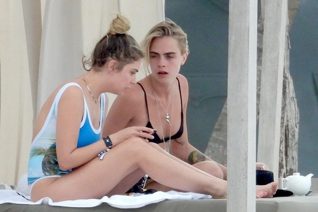 Ashley Benson & Cara Delevingne Looking Sexy in Their Swimwear gallery, pic 48