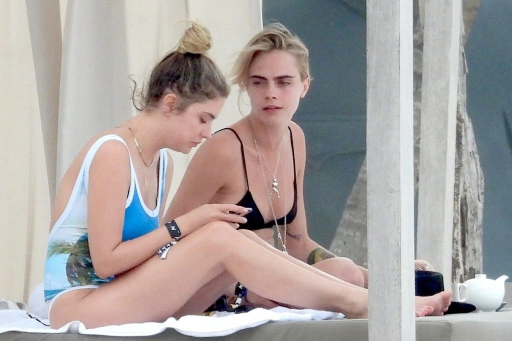 Ashley Benson & Cara Delevingne Looking Sexy in Their Swimwear gallery, pic 78