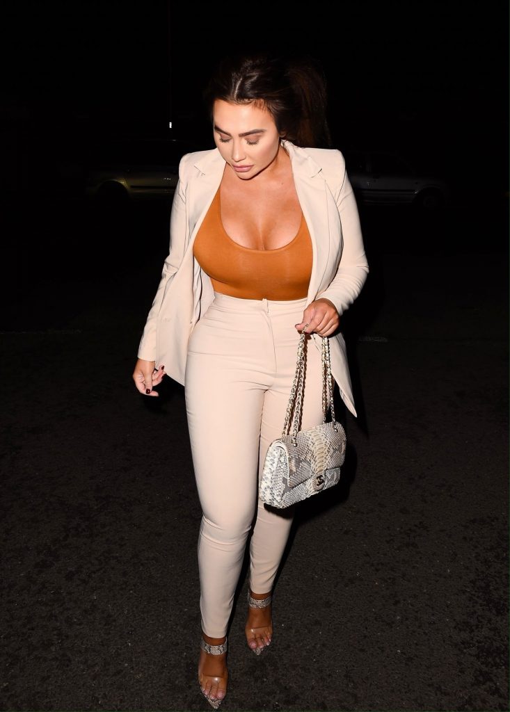 Lauren Goodger Flaunts Her Obnoxiously Large Titties gallery, pic 22