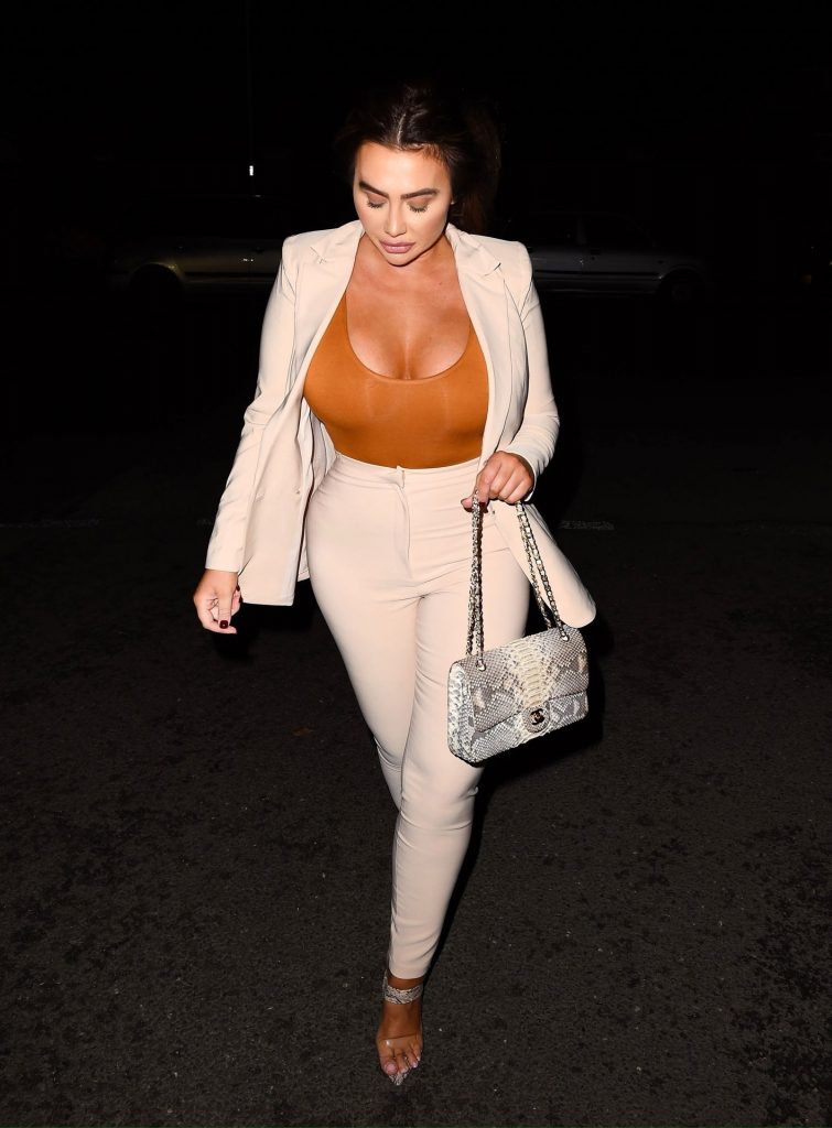 Lauren Goodger Flaunts Her Obnoxiously Large Titties gallery, pic 24