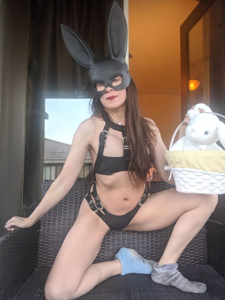 Alicia Arden Celebrates Easter By Being Extra-Slutty gallery, pic 10