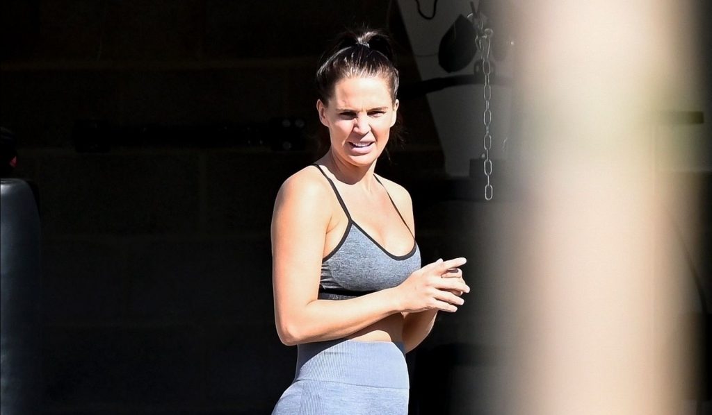 Sporty Hottie Danielle Lloyd Working Out and Getting All Sweaty gallery, pic 30