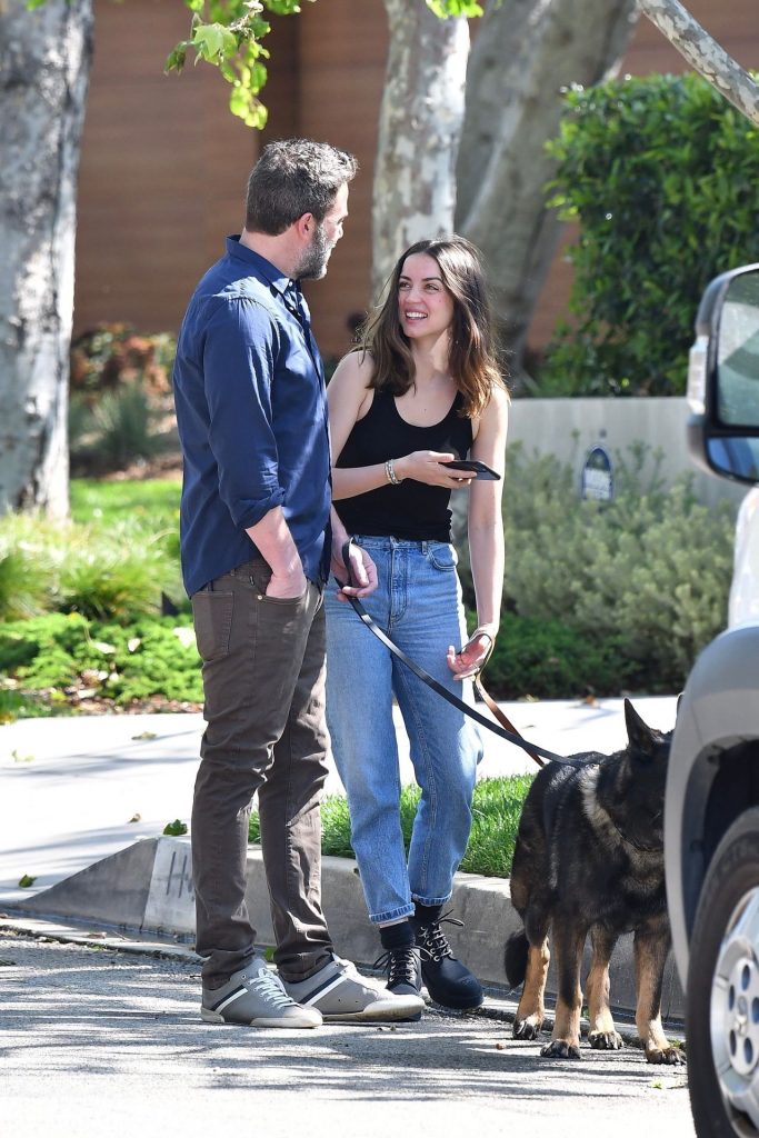 Braless Ana de Armas Making Out with Ben Affleck gallery, pic 90