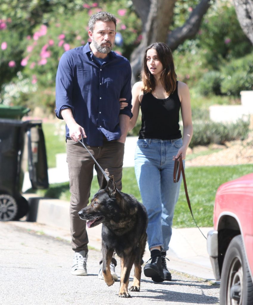 Braless Ana de Armas Making Out with Ben Affleck gallery, pic 98