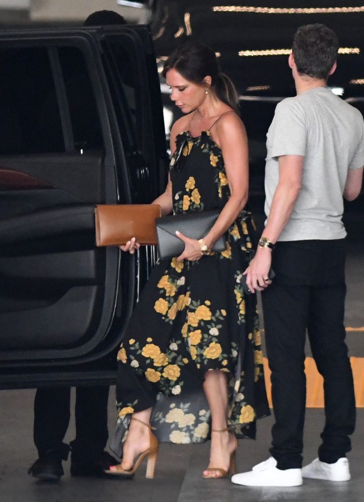 MILF Victoria Beckham Showing Off Her Sexy Back in a Breezy Dress gallery, pic 22