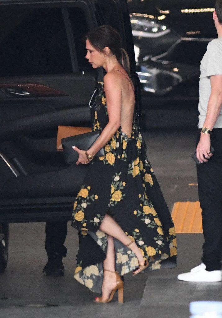 MILF Victoria Beckham Showing Off Her Sexy Back in a Breezy Dress gallery, pic 26