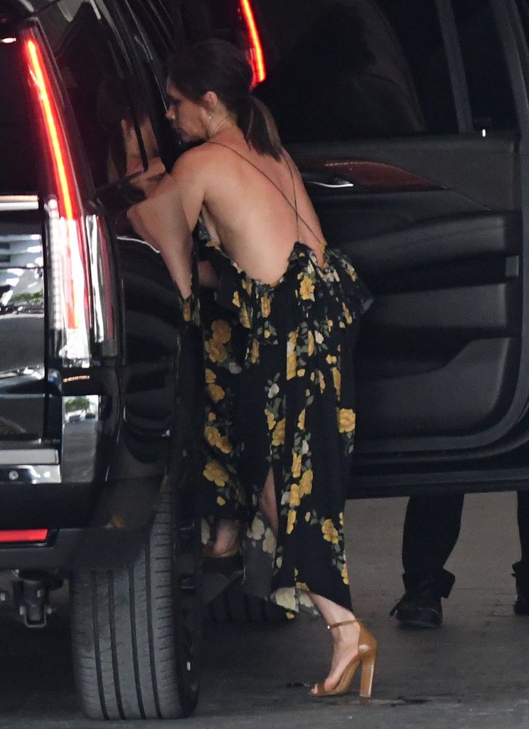 MILF Victoria Beckham Showing Off Her Sexy Back in a Breezy Dress gallery, pic 42