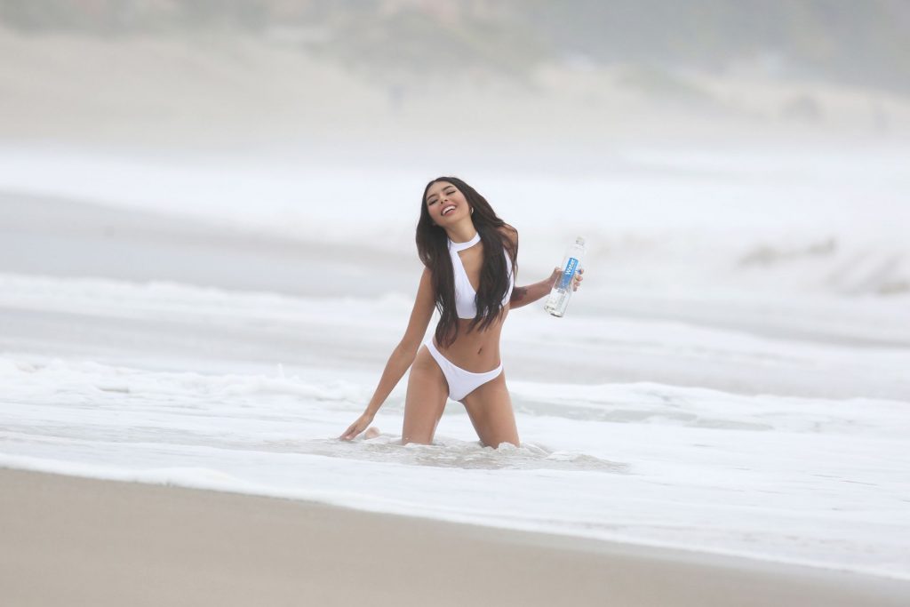 Nicole Esparza Prancing Around in a Revealing Swimsuit, Looking Hot gallery, pic 10