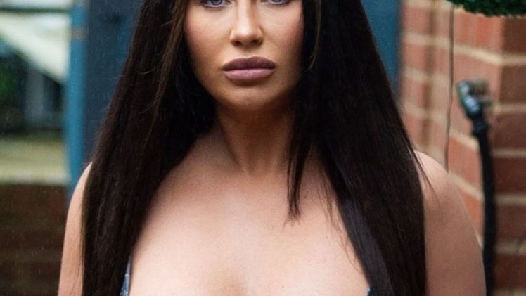 Reality TV Star Lauren Goodger Flaunting Her Curves in a Skintight Get-Up