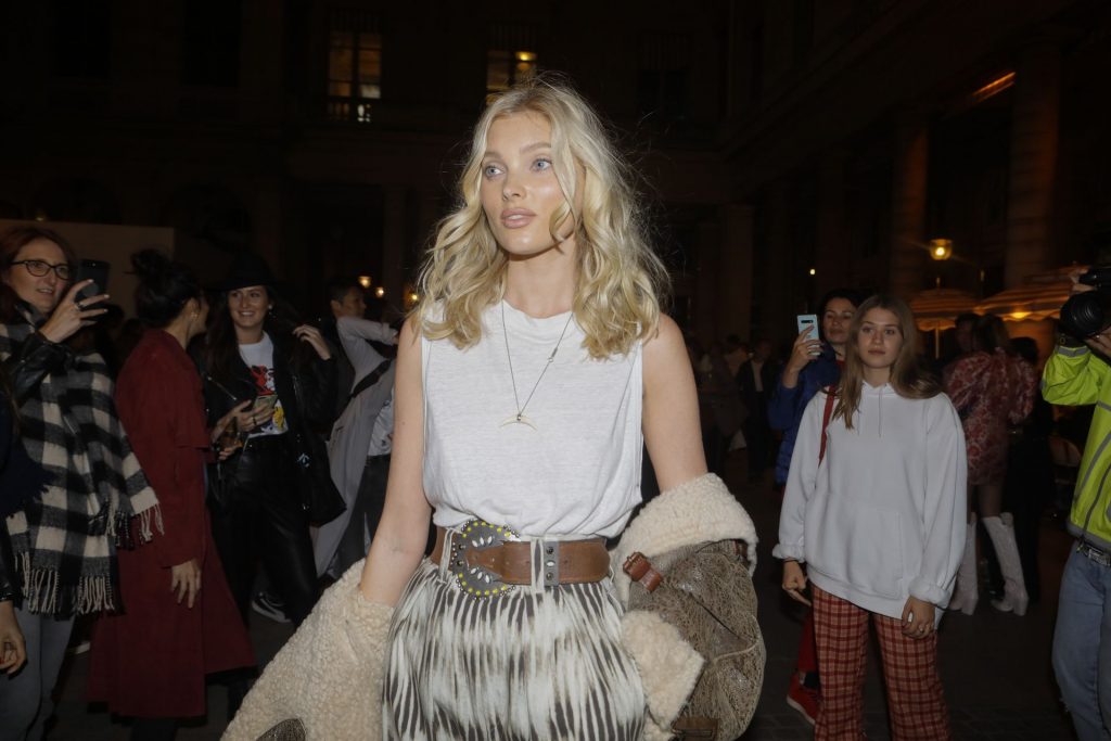 Braless Elsa Hosk Looks Hotter Than You Can Possibly Imagine gallery, pic 108