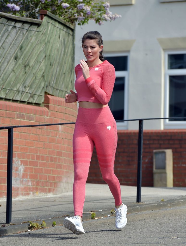 Sporty Brunette Rebecca Gormley Shows Her Body in a Skintight Outfit gallery, pic 54