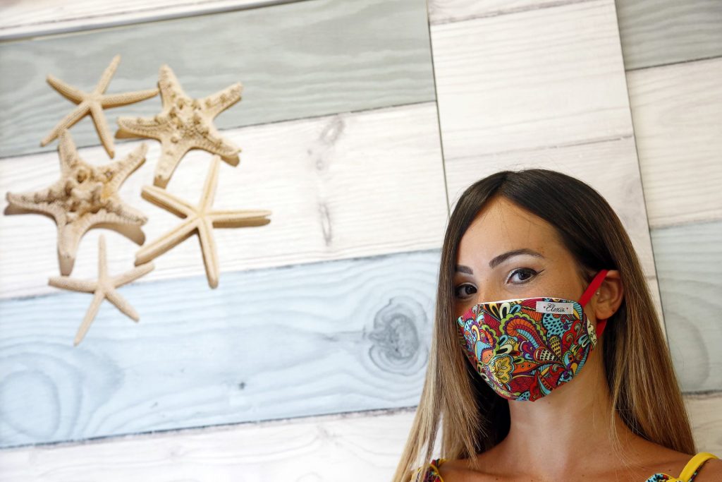 Brunette Hottie Tiziana Scaramuzzo Proudly Presents Pandemic-Safe Swimwear gallery, pic 12