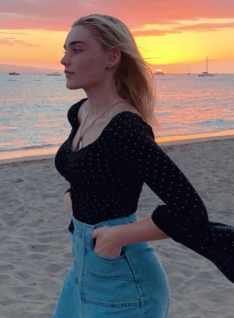 Random Sexy Pictures of Meg Donnelly – 14 Photos in High Quality gallery, pic 16