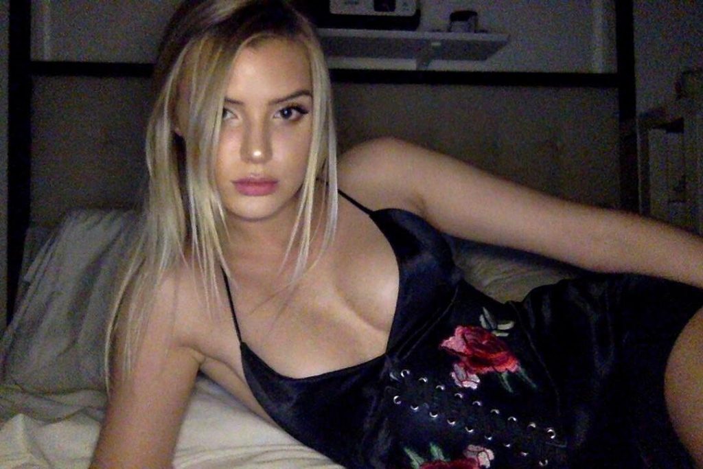 Random Collection of Sexy Alissa Violet Pictures in High Quality gallery, pic 34