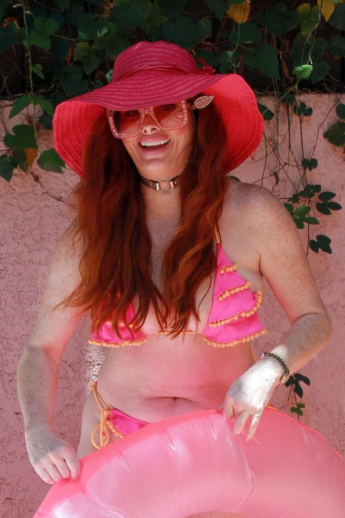 Hideous Slag Phoebe Price Shows Her Disgusting Body in a Bikini gallery, pic 44