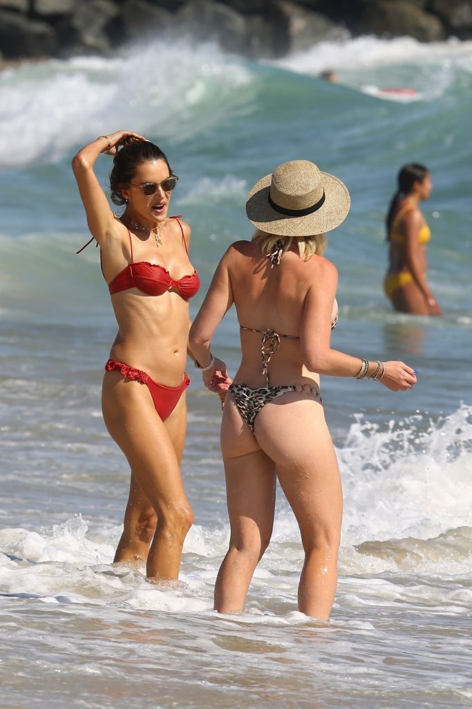 Bikini-Clad Alessandra Ambrosio Looks Perfect Without Even Trying Hard gallery, pic 140