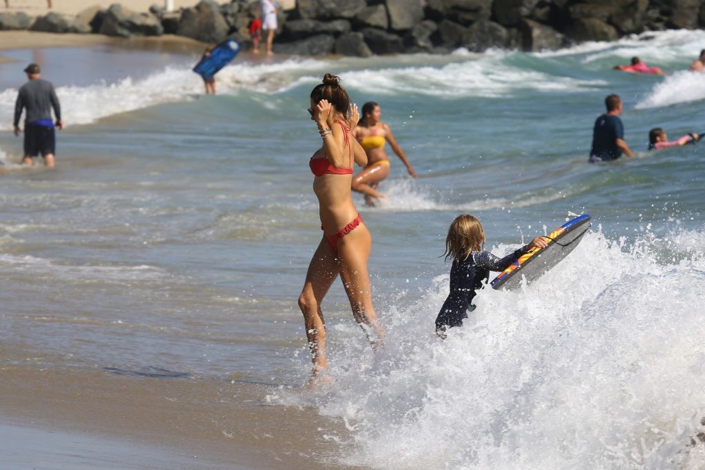 Bikini-Clad Alessandra Ambrosio Looks Perfect Without Even Trying Hard gallery, pic 164