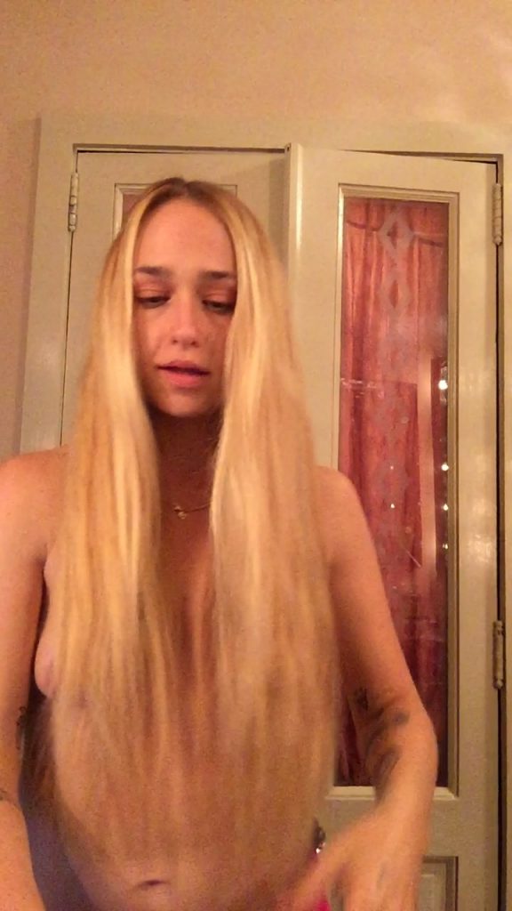 Freshest Leaked/Fappening Photos of Jemima Kirke gallery, pic 8