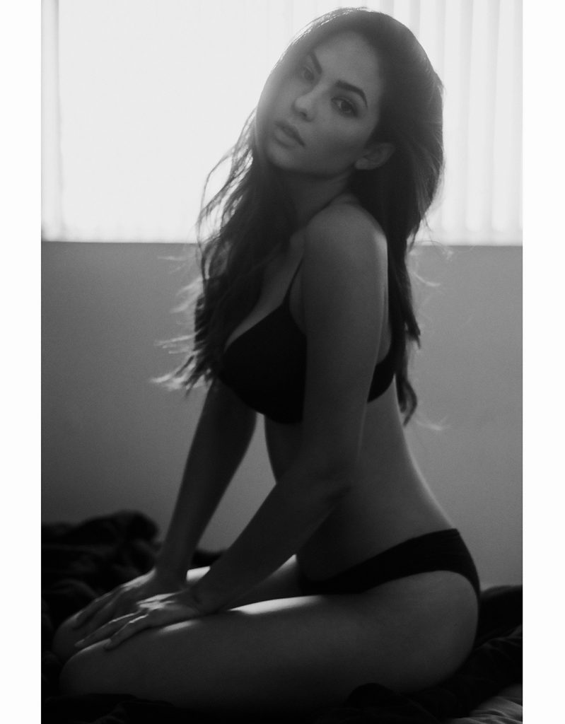 Lingerie-Clad Christen Harper Will Steal Your Heart gallery, pic 76