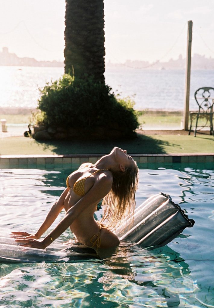 Leggy Russian Model Vita Sidorkina Goes Topless by the Pool gallery, pic 46