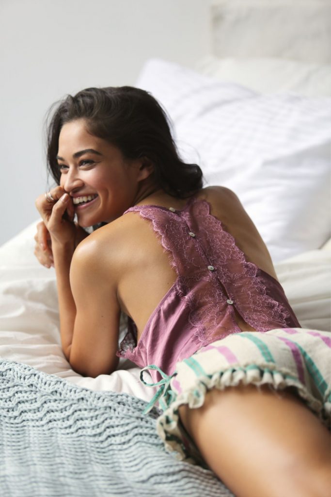 HQ Erotic Gallery Featuring Lingerie-Clad Shanina Shaik, pic 4