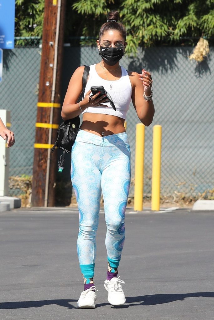 Sexy Brunette Vanessa Hudgens Looks Amazing in Skintight Sportswear gallery, pic 152