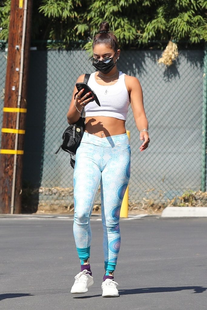 Sexy Brunette Vanessa Hudgens Looks Amazing in Skintight Sportswear gallery, pic 156