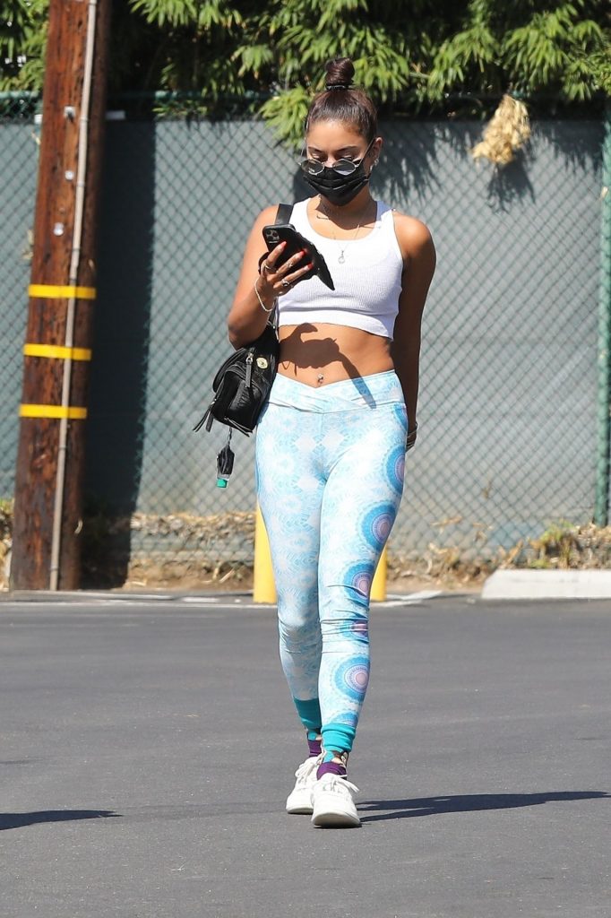 Sexy Brunette Vanessa Hudgens Looks Amazing in Skintight Sportswear gallery, pic 160