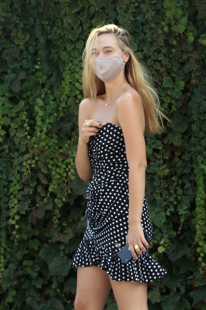 Trendy Blonde Alexis Ren Posing in a Breezy yet Cleavage-Baring Dress gallery, pic 8