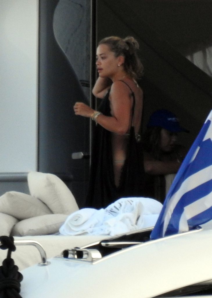 Sexy Singer Rita Ora Looking Amazing on a Yacht gallery, pic 62