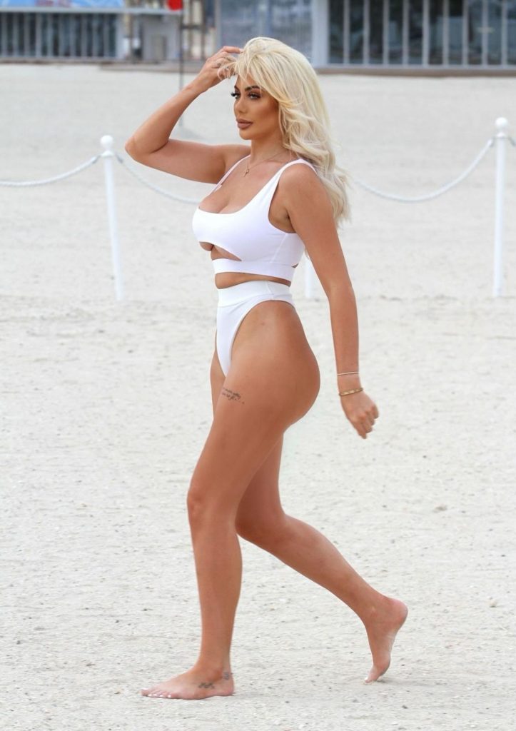 Ten Amazing Photos Focusing on Chloe Ferry’s Meaty Derriere gallery, pic 20