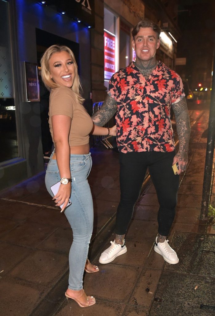 Chloe Ferry Buying Vodka and Looking Plastic as Fuck gallery, pic 26