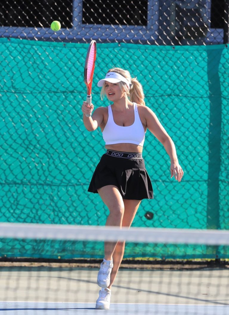 Blondie Kaitlyn Hoppe Photographed Playing Tennis, Showing Titties ...