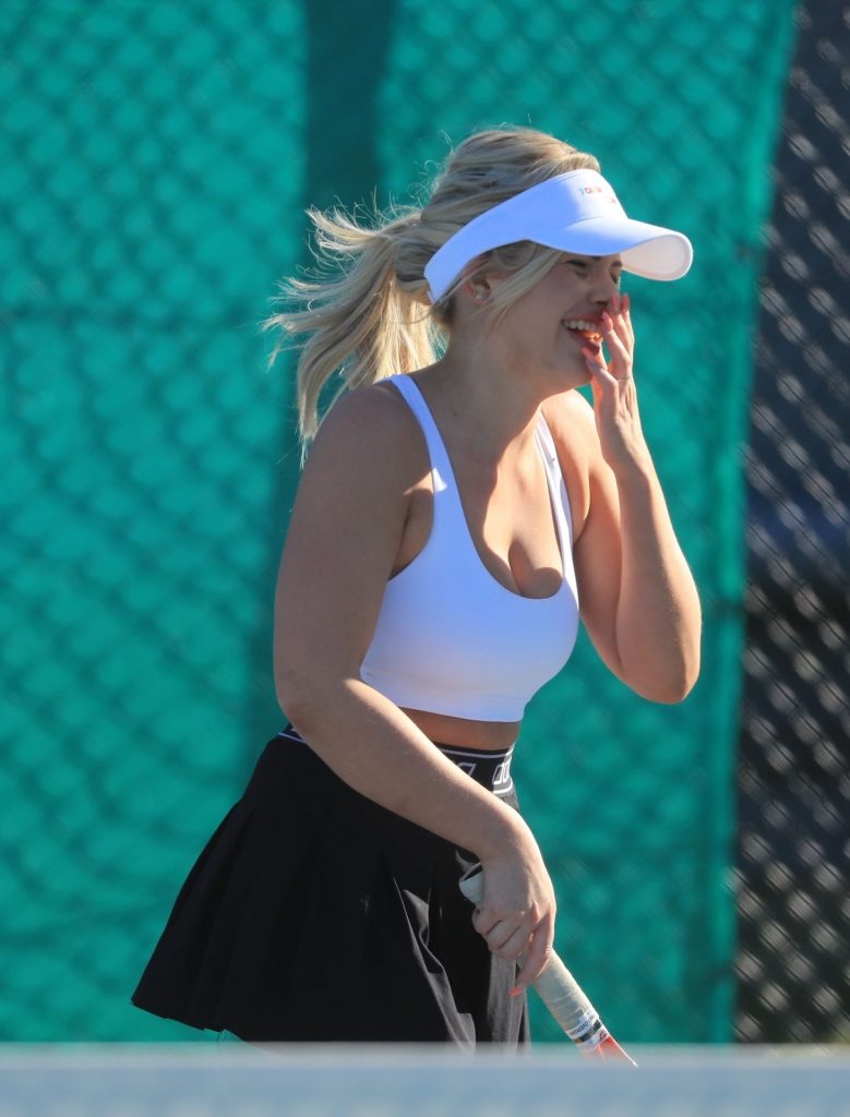 Blondie Kaitlyn Hoppe Photographed Playing Tennis, Showing Titties gallery, pic 26