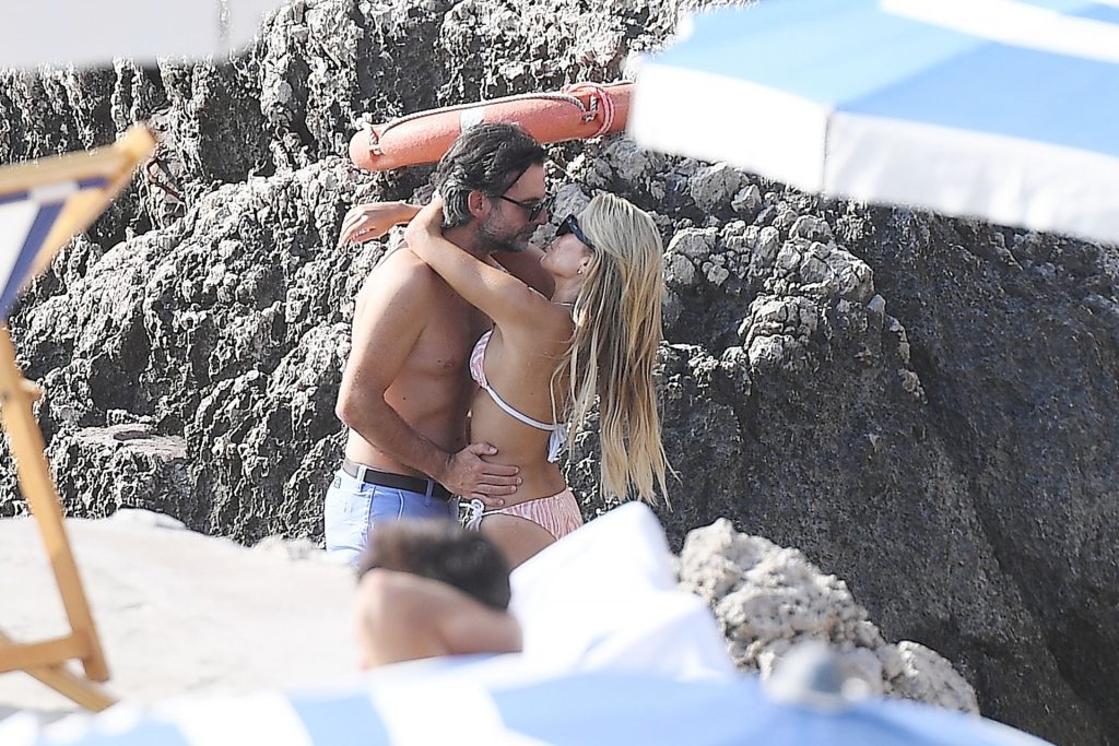 Newly Married Sylvie Meis Showing Her Booty in Bikini and More gallery, pic 46