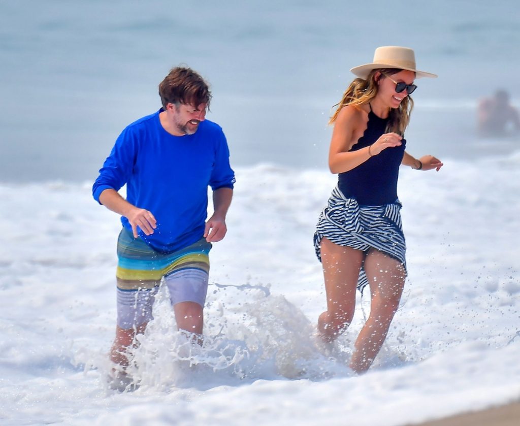 Sexy Olivia Wilde Playing Soccer at the Beach with Her Beloved Hubby gallery, pic 12