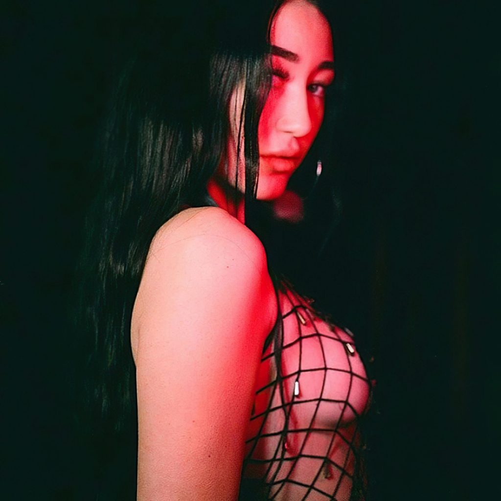 Take a Look at Sluttiest Noah Cyrus Pictures from Recent Weeks gallery, pic 4