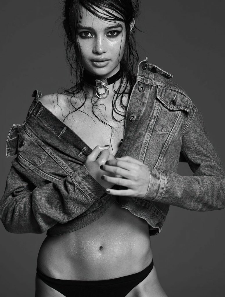 Lean Brunette Kelsey Merritt Goes Topless and It’s Totally Awesome gallery, pic 20