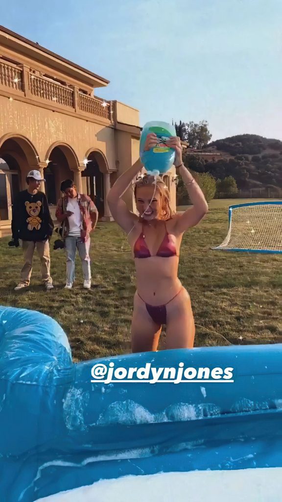 Young Blonde Jordyn Jones Showing Her Ridiculous Bikini Body gallery, pic 22
