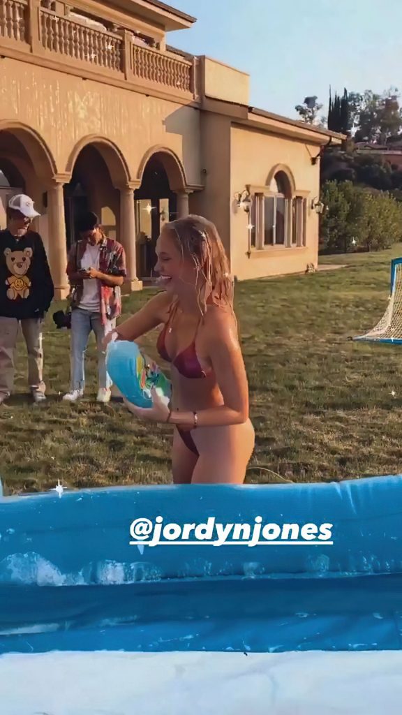 Young Blonde Jordyn Jones Showing Her Ridiculous Bikini Body gallery, pic 26