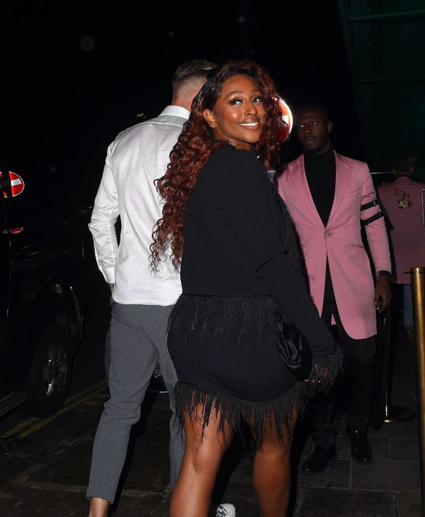 Stacked Seductress Alexandra Burke Looks Perfect with Her Tits on Display gallery, pic 30