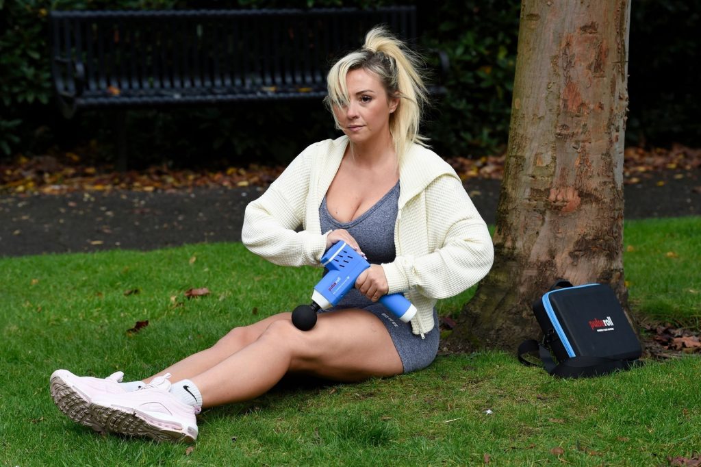 Stout Blonde Kimberly Hart-Simpson Looks Adorable in Snug Sportswear gallery, pic 62