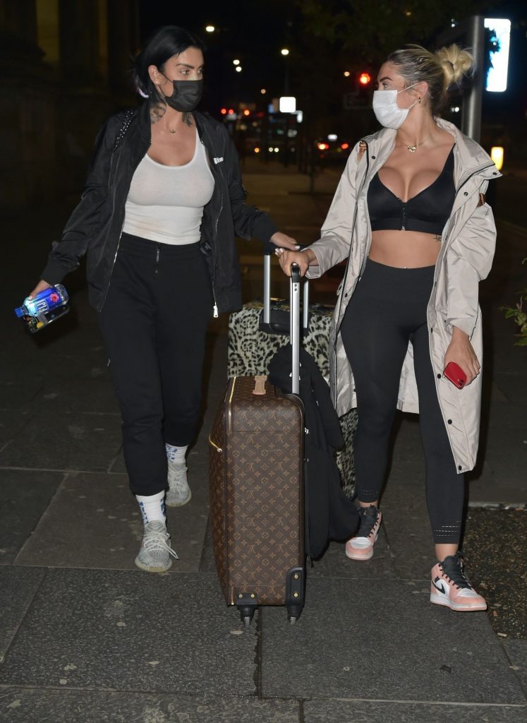 Chloe Ferry Showing Off Her Freshly Reduced Boobies Back Home gallery, pic 8