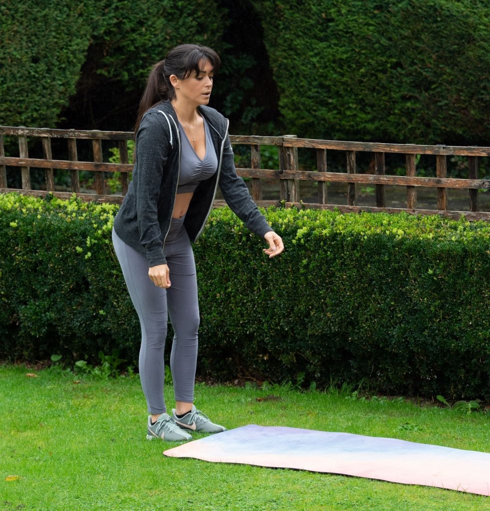 Yoga Mom Casey Batchelor Showing Her Fit Body During a Workout gallery, pic 14