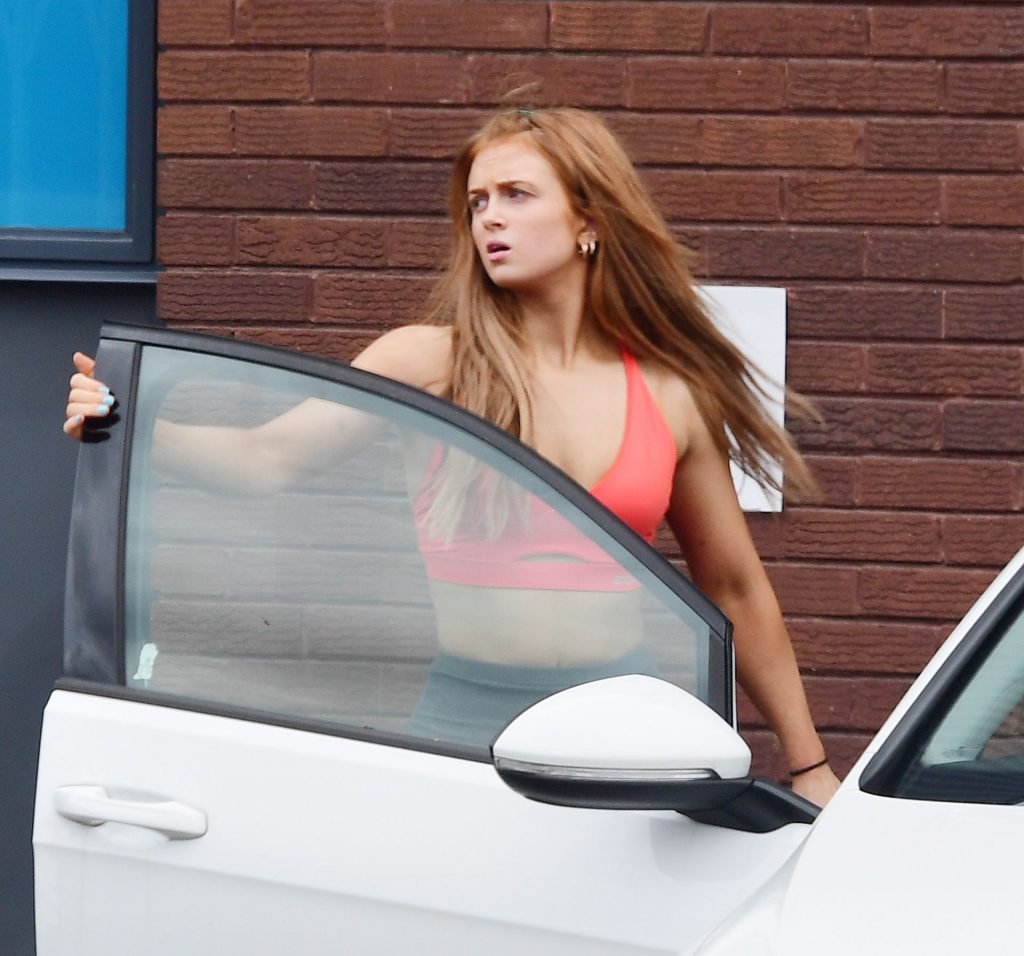 Redhead Maisie Smith Showing Her Phat Butt and Meaty Thighs in Public gallery, pic 26