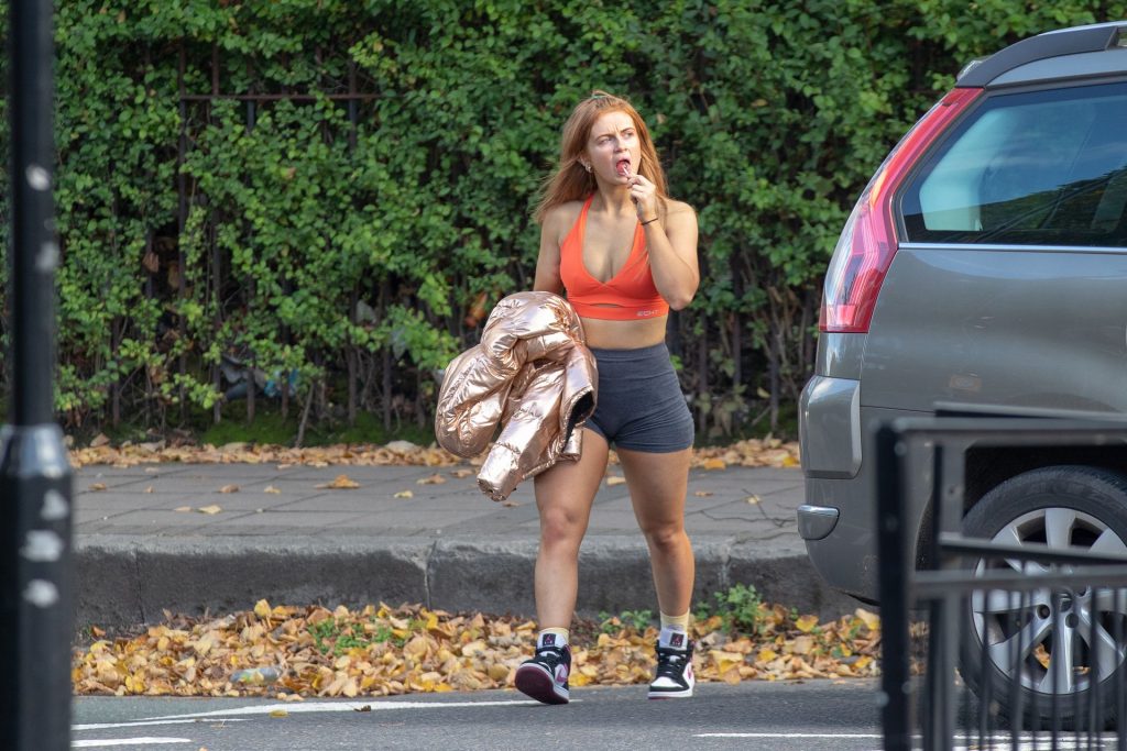 Redhead Maisie Smith Showing Her Phat Butt and Meaty Thighs in Public gallery, pic 68